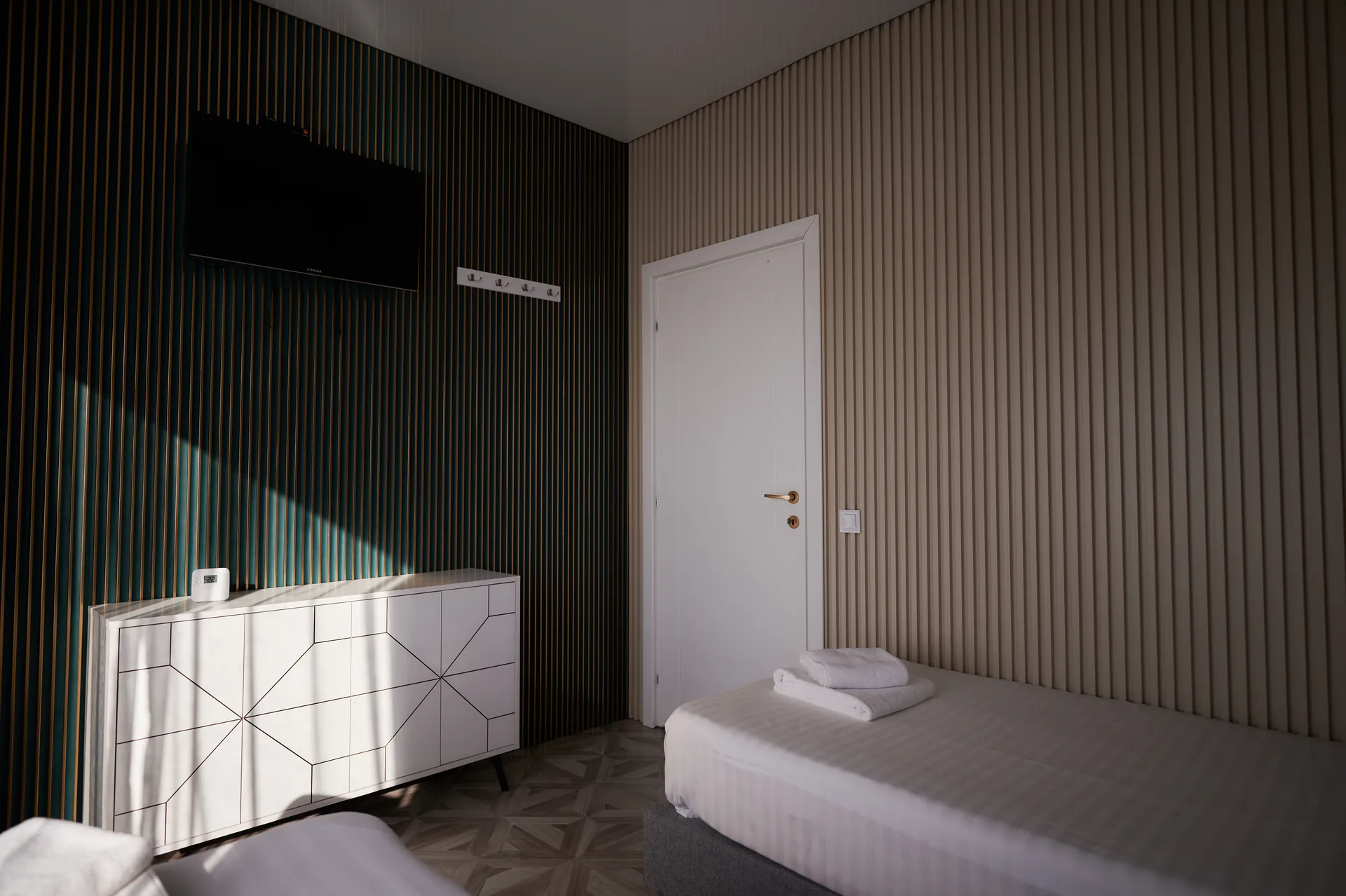 Blue Kokilia - Laguna 10